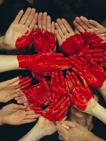 Hugmify, Histoires touchantes,